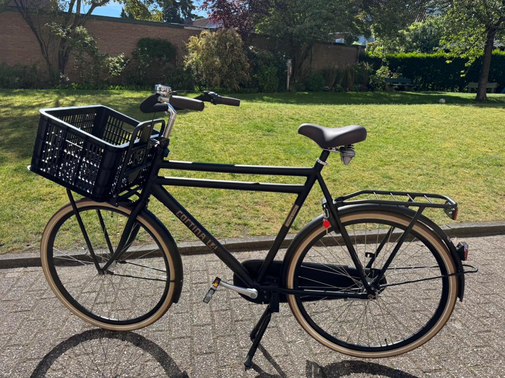 Zwarte Cortina U4 transportfiets H65, 28 inch., Terugtraprem, Versnellingen, Zo goed als nieuw, 65 cm of meer