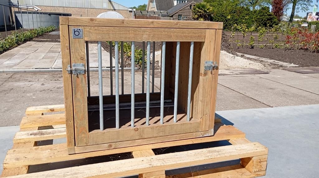 Robuuste hondenbench, Dieren en Toebehoren, Hondenbenches, Ophalen of Verzenden, Zo goed als nieuw