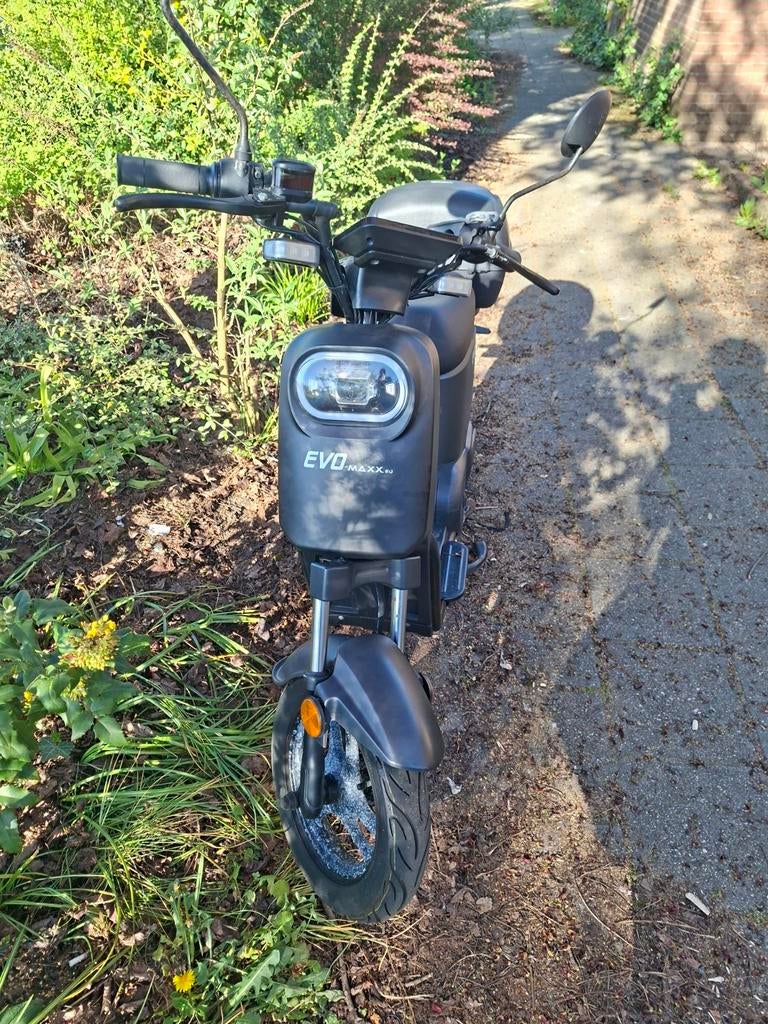 Evo Maxx Elektrische Scooter - Betrouwbaar & Stijlvol, Fietsen en Brommers, Ophalen, Elektrisch