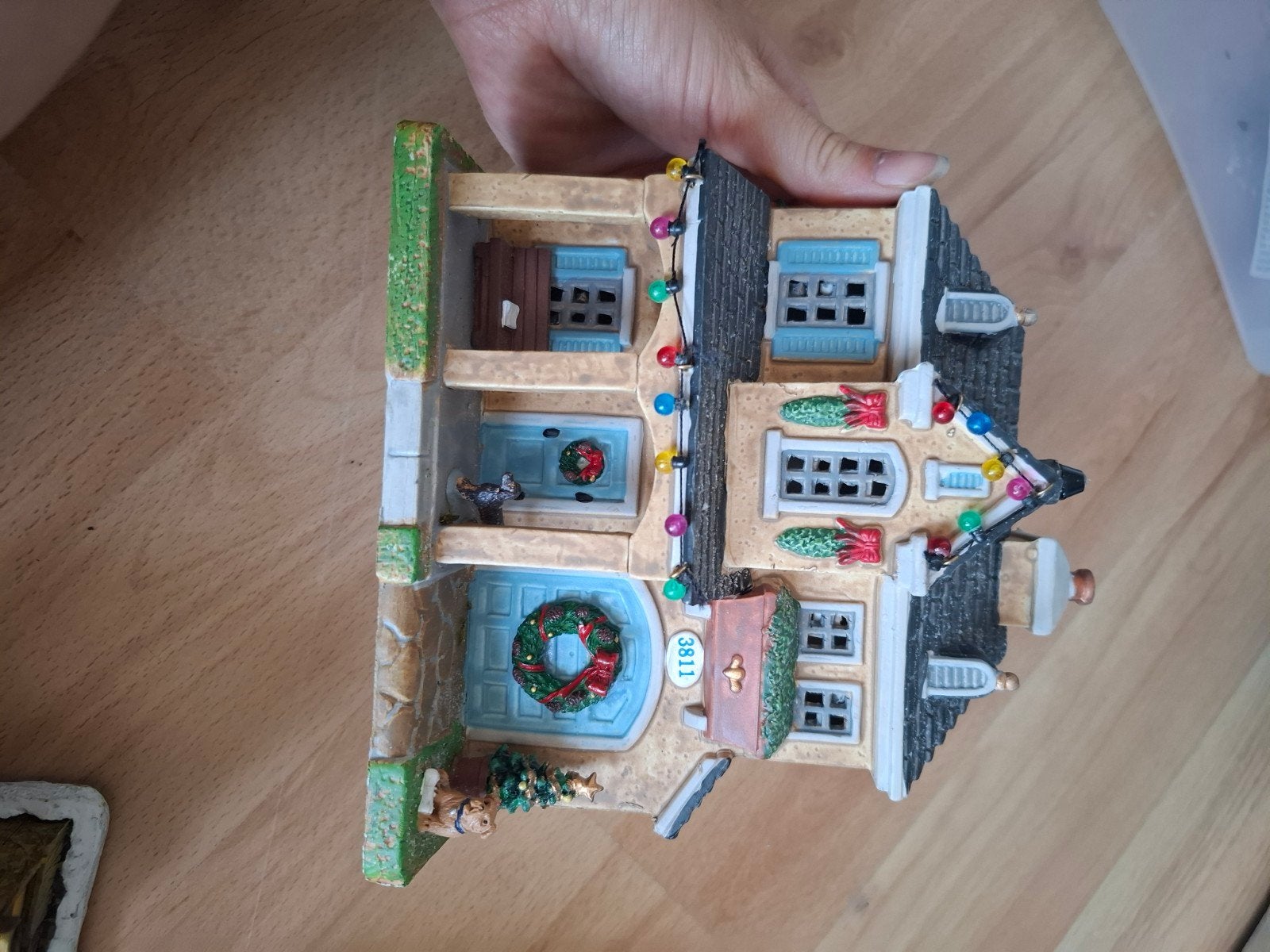 Kerstdorp attributen, Verzenden