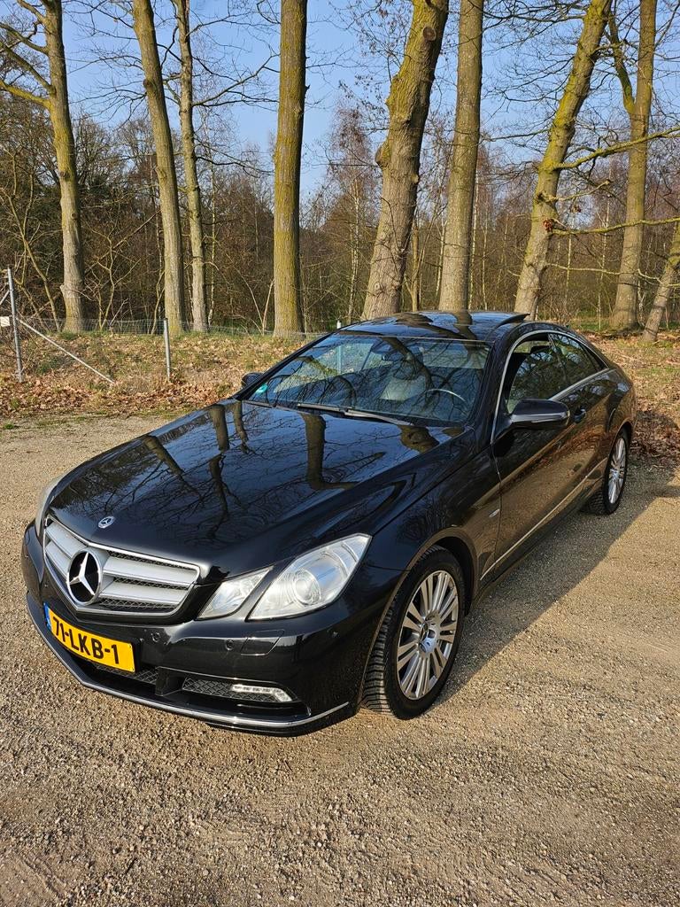 Mercedes Benz E350 cgi coupe, Auto's, Automaat, Achterwielaandrijving, Zwart, 3500 cc