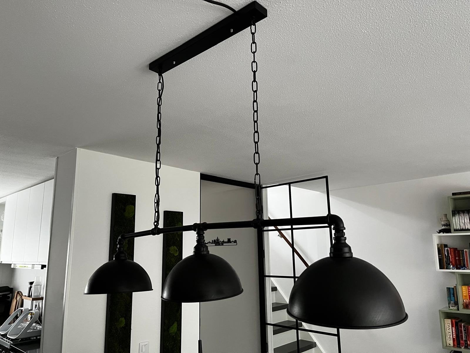 Industriële hanglamp met 3 kappen - Zwart metaal, Ophalen, Gebruikt, 50 tot 75 cm, Metaal