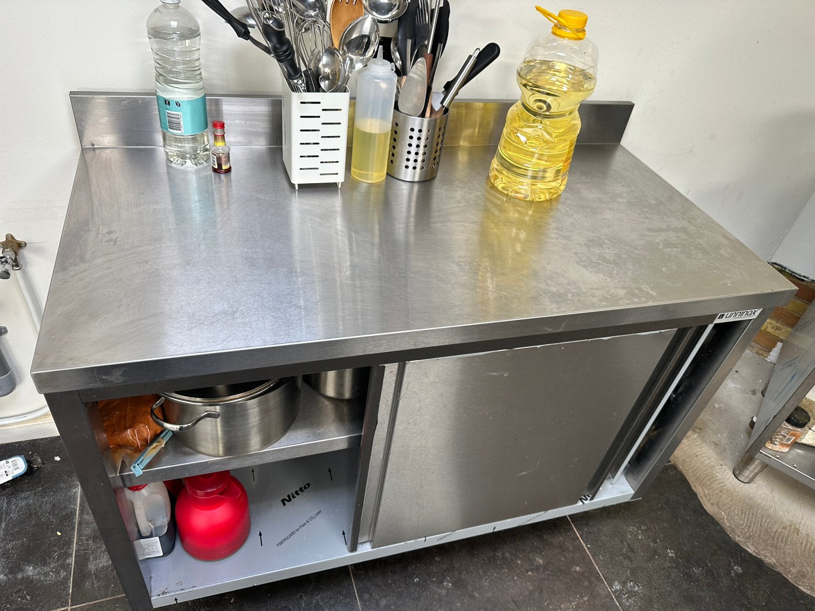 ZGAN Unninox RVS Werkbank met Schuifdeuren 120x60 cm), Ophalen, Overige materialen, Inclusief servetten, Nieuw