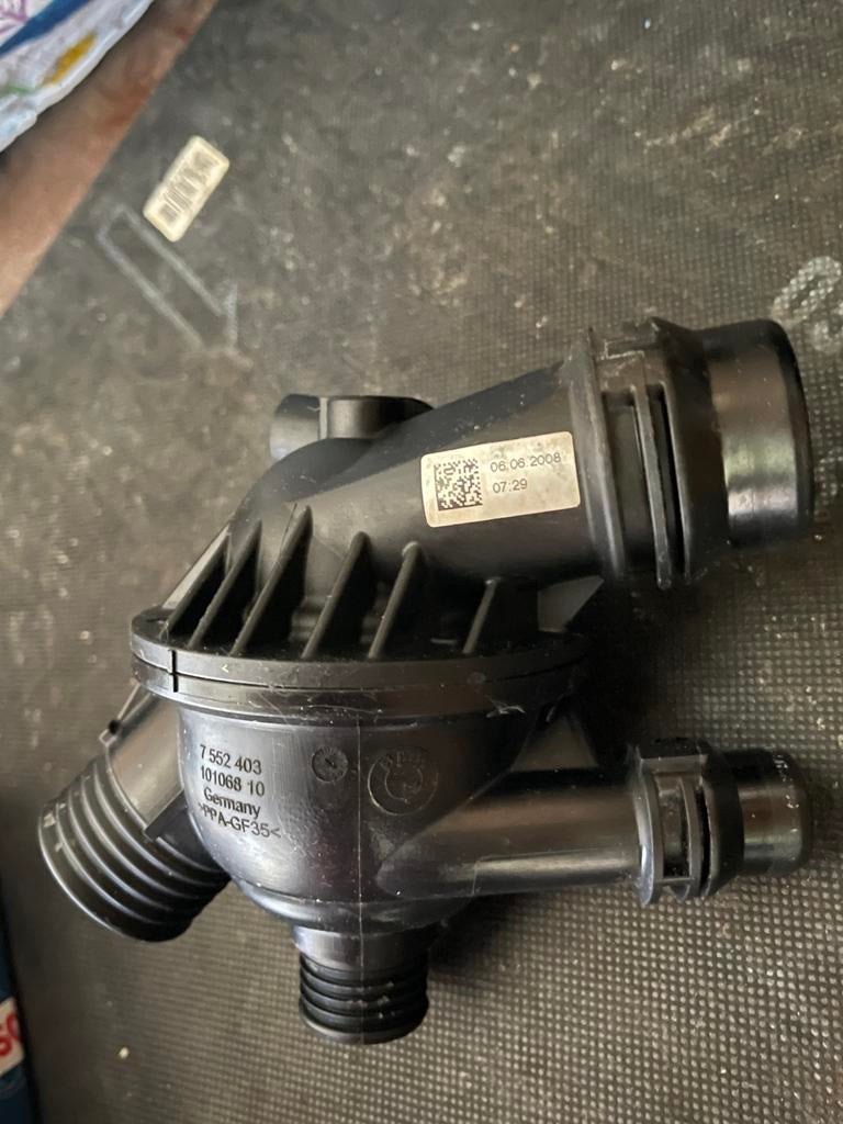 Originele BMW thermostaat voor N43 motor, perfect werkend, Ophalen of Verzenden, Gebruikt, BMW