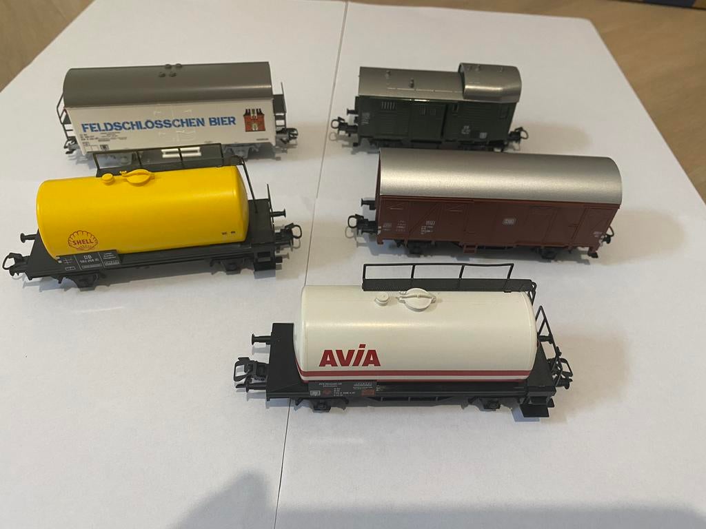 5 marklin wagons, Wisselstroom, Wagon, Ophalen of Verzenden, Zo goed als nieuw