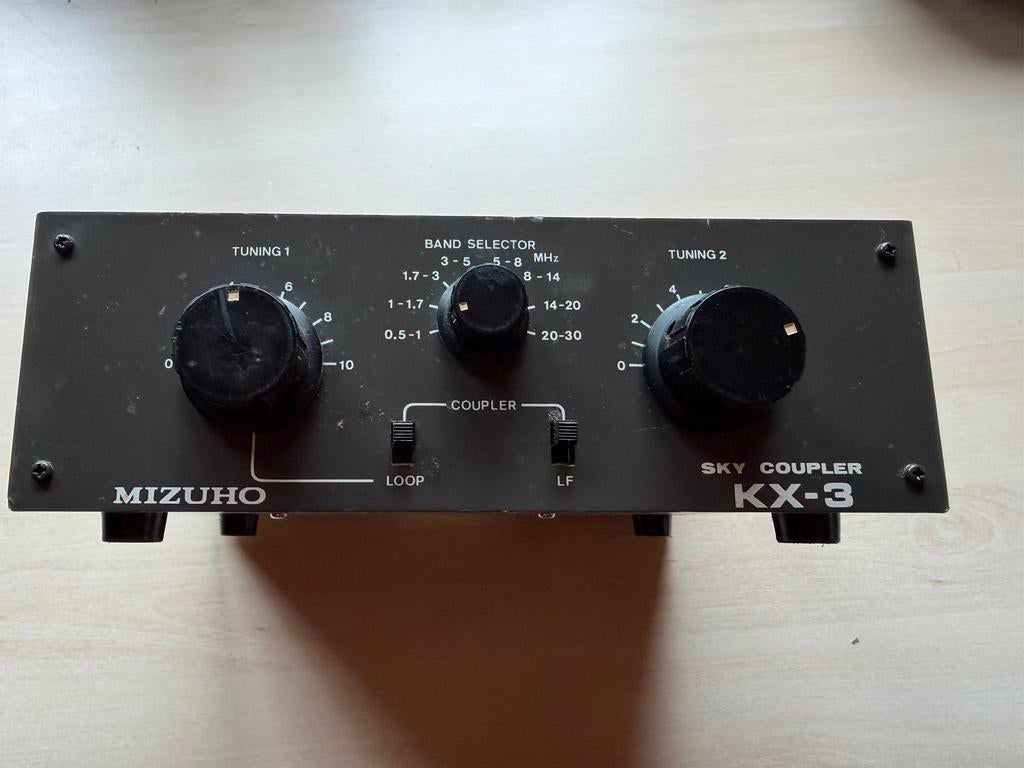 Antenne tuner, Telecommunicatie, Zenders en Ontvangers, Ophalen of Verzenden, Zo goed als nieuw