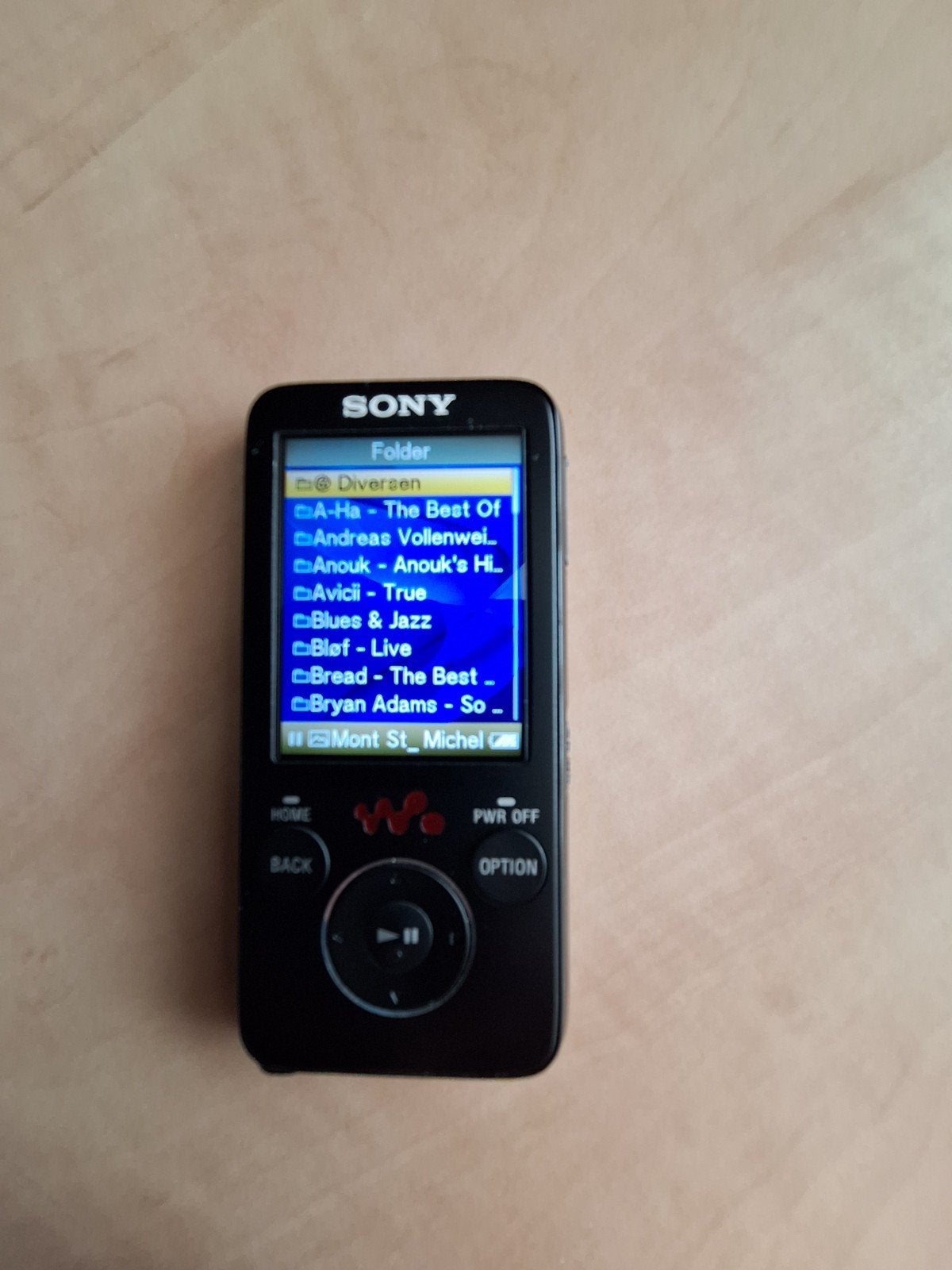 Sony NWZ-S639F mp3-speler, Met radio, Ophalen of Verzenden, Zo goed als nieuw, Sony