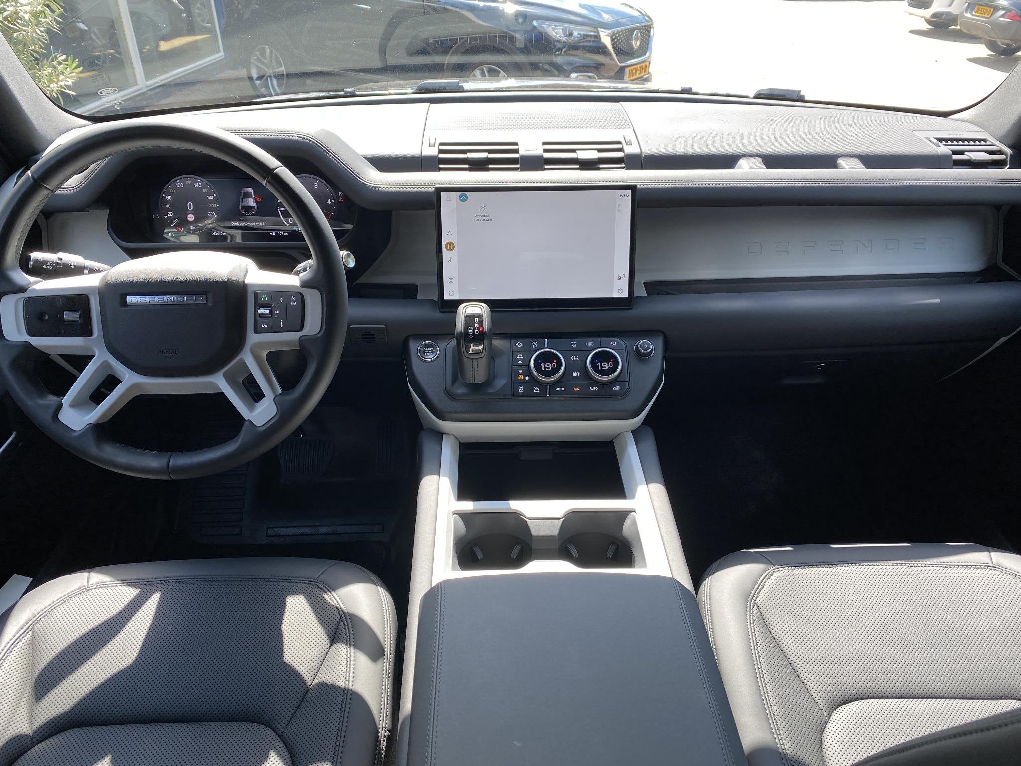 Land Rover Defender Hard Top 3.0 D200 110 MHEV SE, Auto's, Automaat, Gebruikt, Leder en Stof, Origineel Nederlands