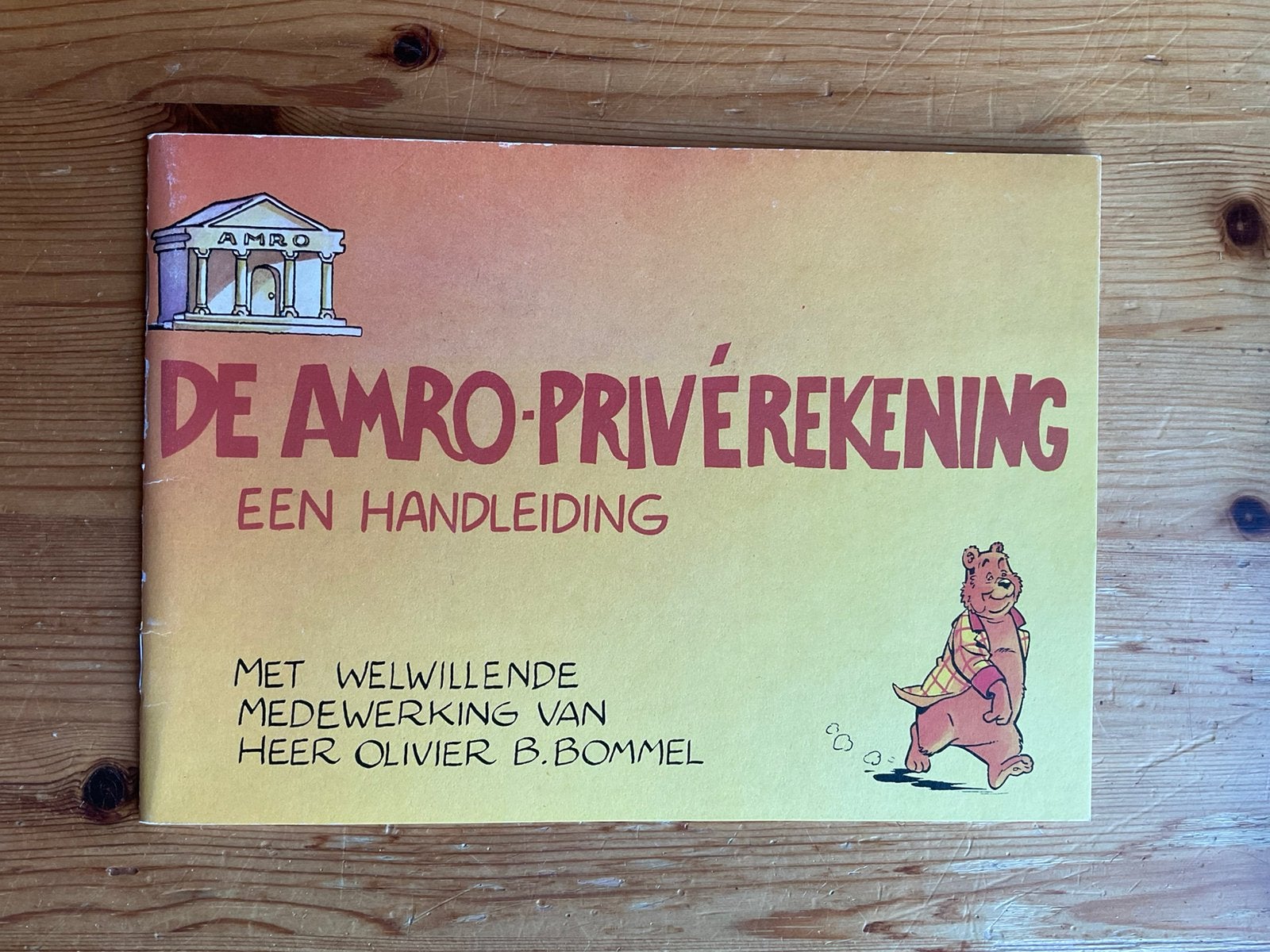 Handleiding Amro met Heer Olivier B. Bommel, Ophalen of Verzenden, Gelezen