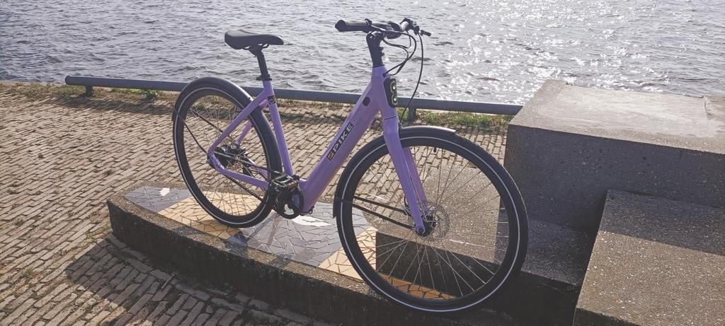 Gloednieuwe elektrische fiets - Gates aandrijving, Fietsen en Brommers, Ophalen of Verzenden, Nieuw, Overige merken