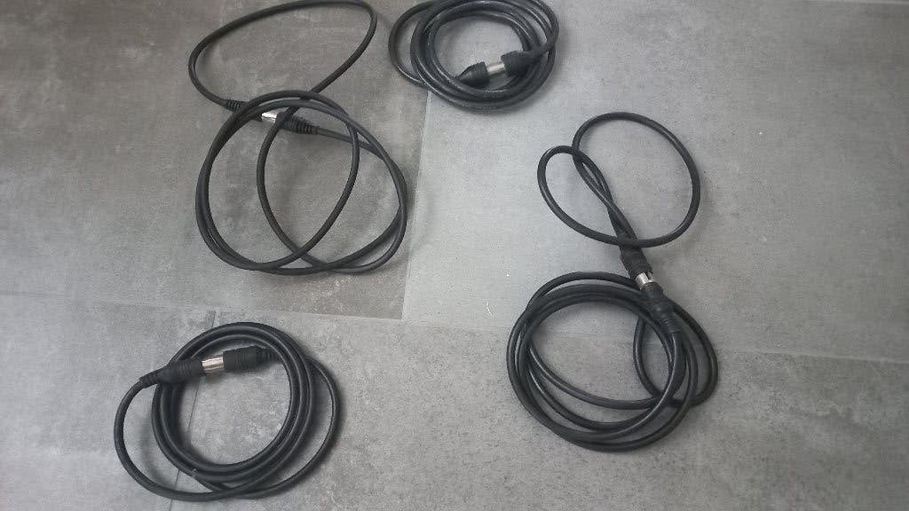 Diverse merterslange COAX kabels, Ophalen of Verzenden, Zo goed als nieuw, 10 meter of meer, Coaxiale kabel