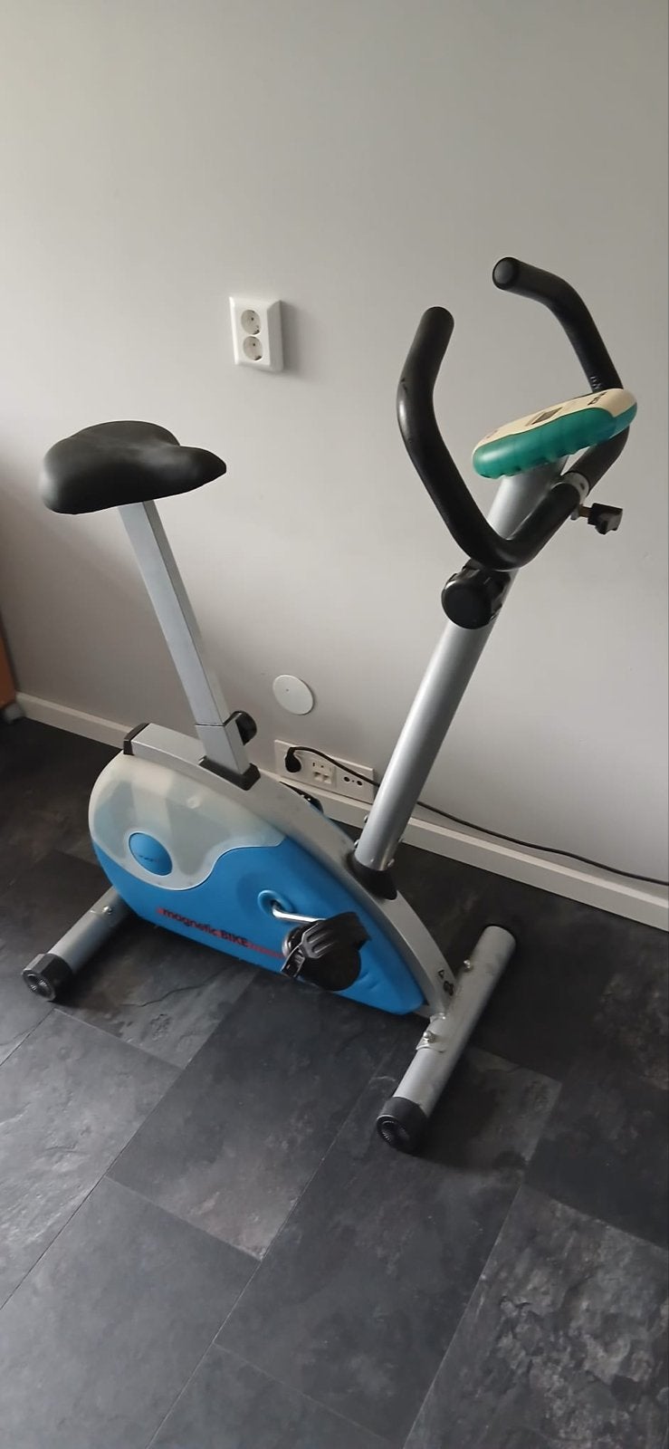 Hometrainer - InQ Magnetic Bike, Ophalen, Gebruikt, Metaal, Benen