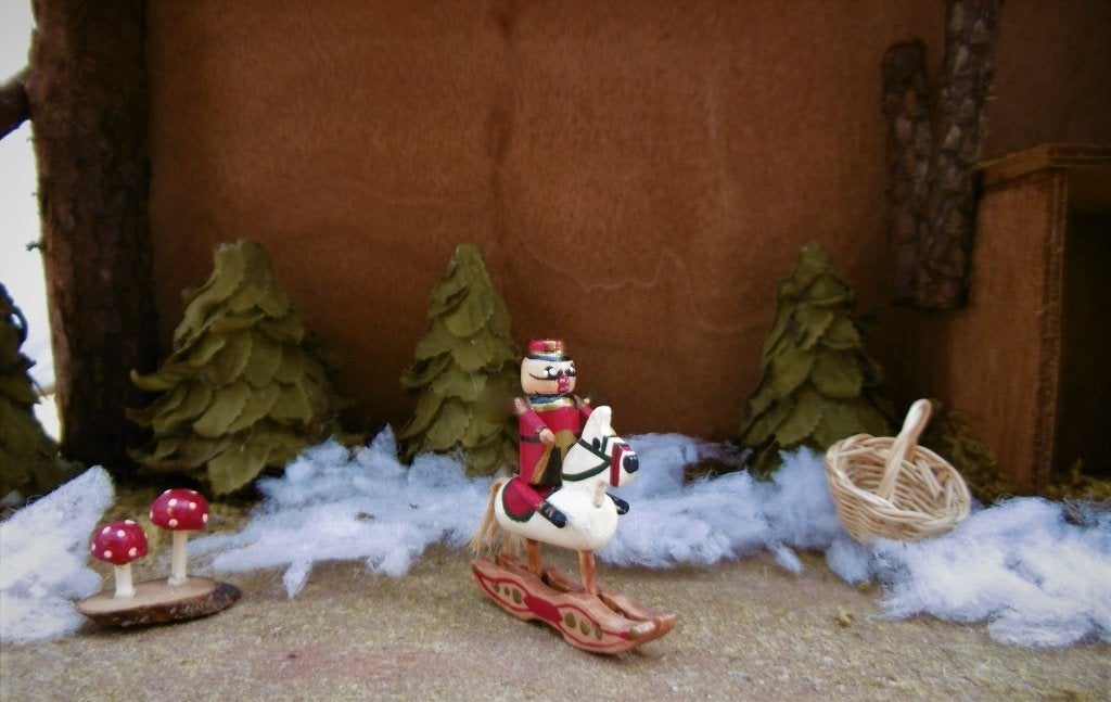 Oud houten Notenkraker popje op een paardje kerst poppenhuis, Ophalen of Verzenden, Zo goed als nieuw