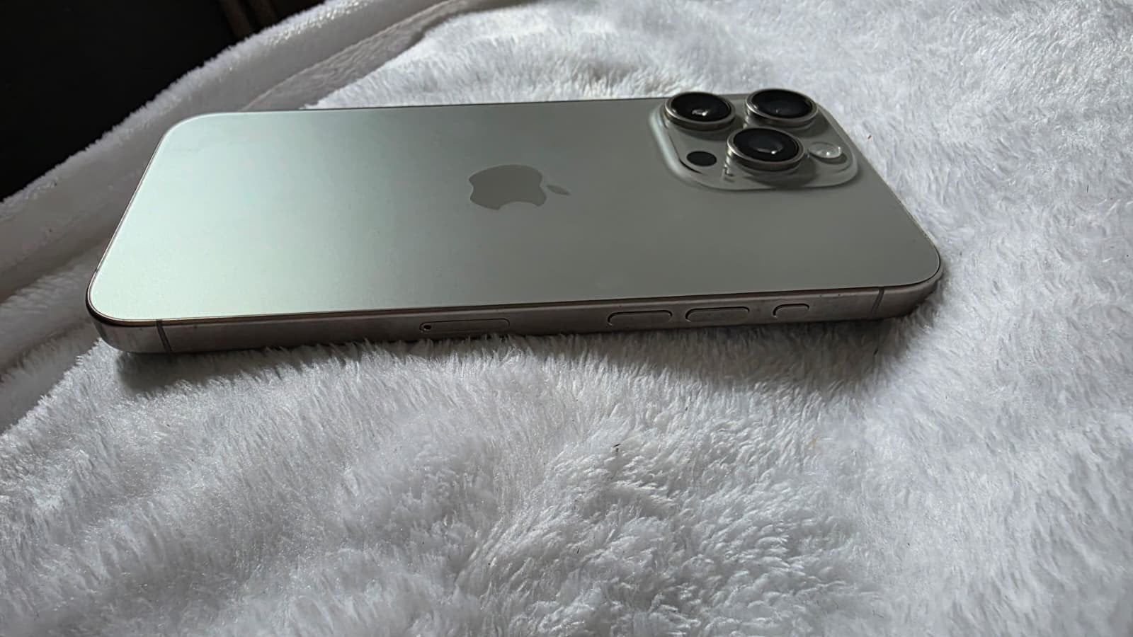 Iphone 15 pro max naturel titanium, IPhone 15 Pro Max, Zo goed als nieuw, 82 %, Grijs