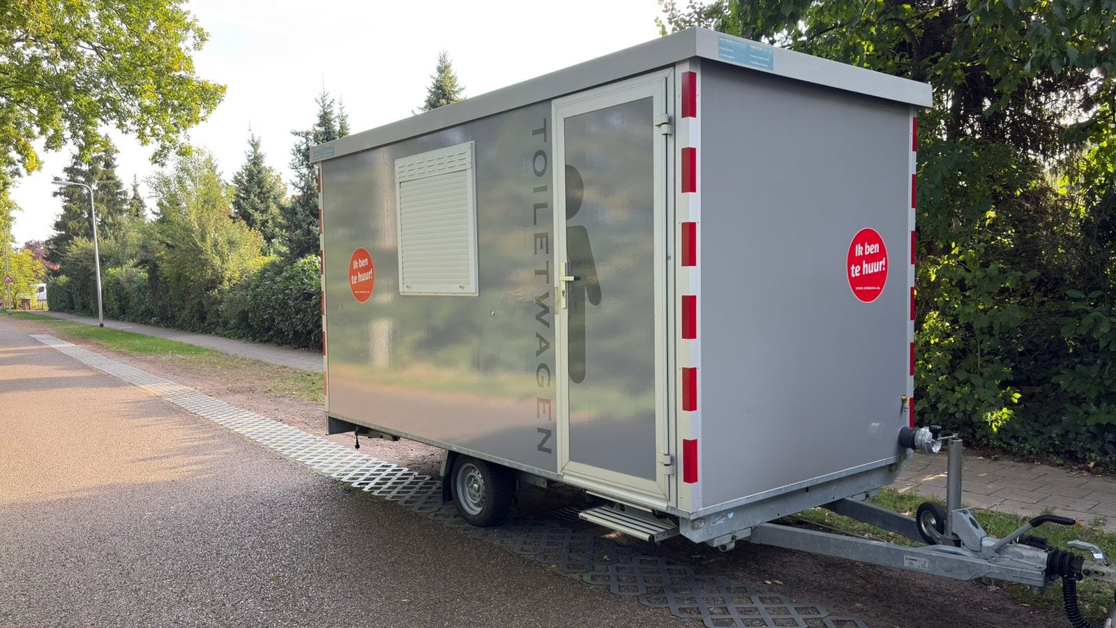 Te huur Toiletwagen en Pinkelpaal, Ophalen of Verzenden, Zo goed als nieuw