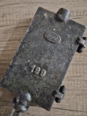 Antiek wafelijzer gietijzer met lange steel voor bbq/vuur, Ophalen of Verzenden