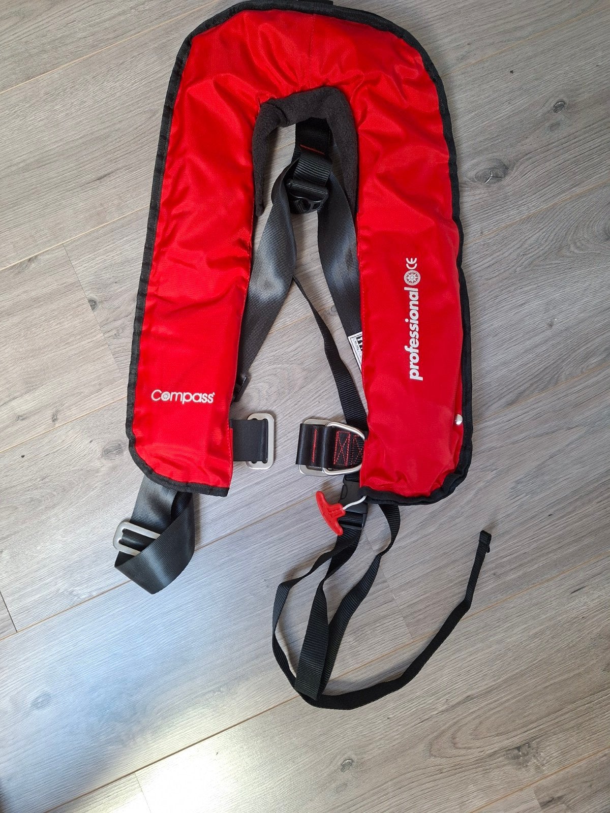 Compass Professional reddingsvest
Type: Automatisch opblaasb, Watersport en Boten, Watersportkleding, Ophalen of Verzenden, Dame of Heer