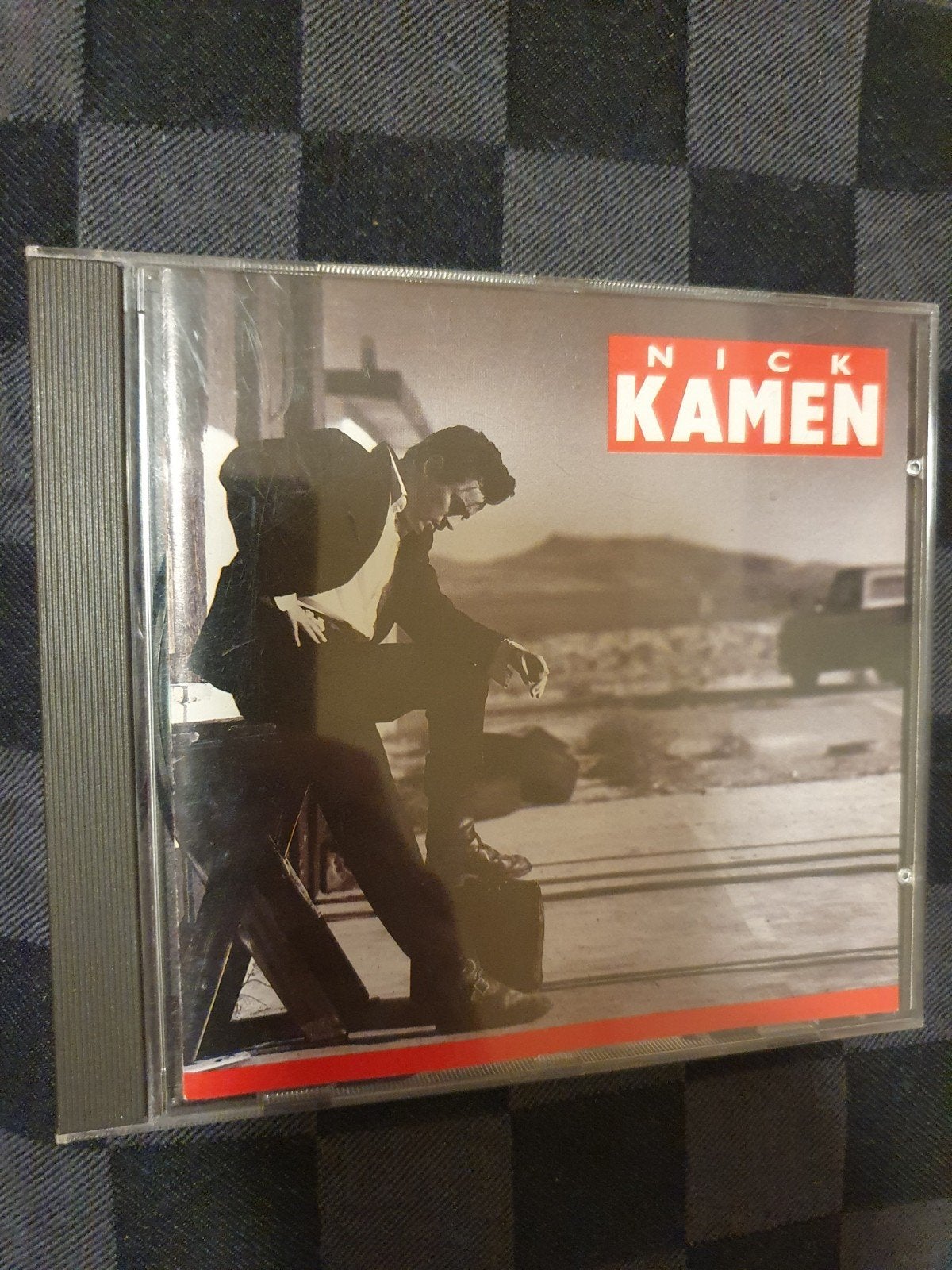 nick kamen (us), Verzenden