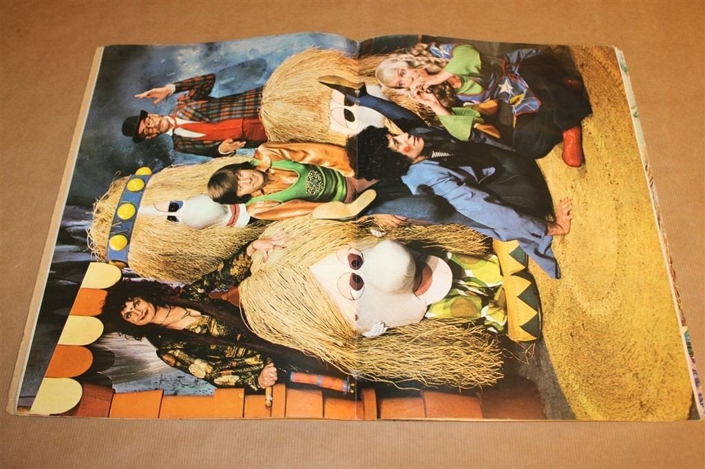 Ti-Ta-Tovenaar — Plaatjesalbum Compleet AH [1972], Ophalen of Verzenden, Gelezen