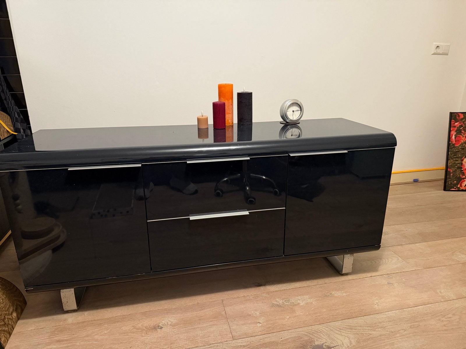 Hoogglans dressoir 145x45 cm, Huis en Inrichting, Ophalen, Overige materialen, Gebruikt, 100 tot 150 cm