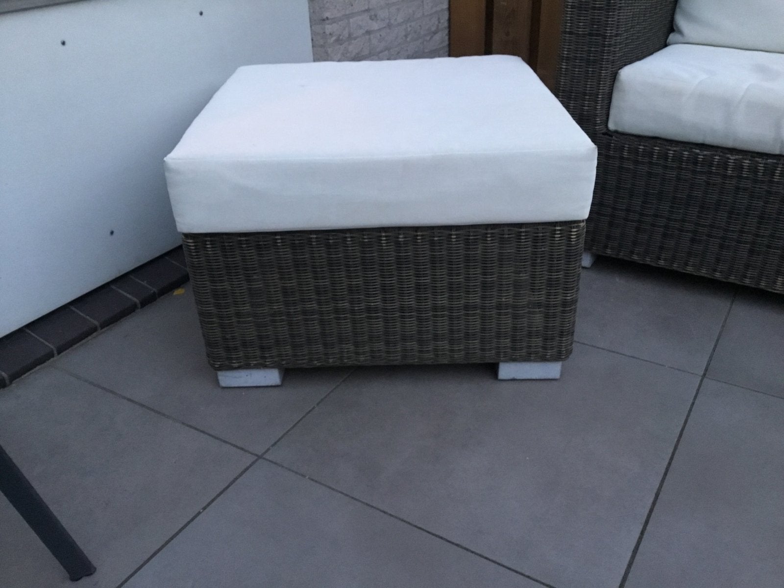 Loungebank + 2 poefs te koop, Tuin en Terras, Ophalen, Gebruikt, Wicker