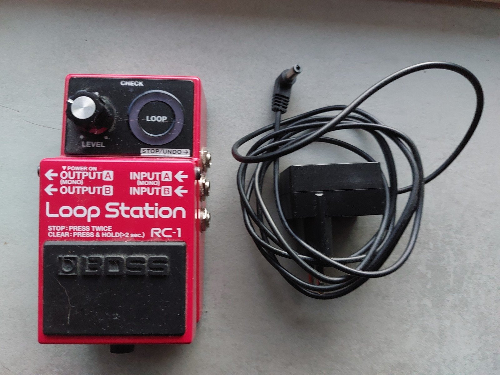 Boss RC-1 Loop Station met adapter, Muziek en Instrumenten, Effecten, Ophalen of Verzenden, Zo goed als nieuw, Overige typen
