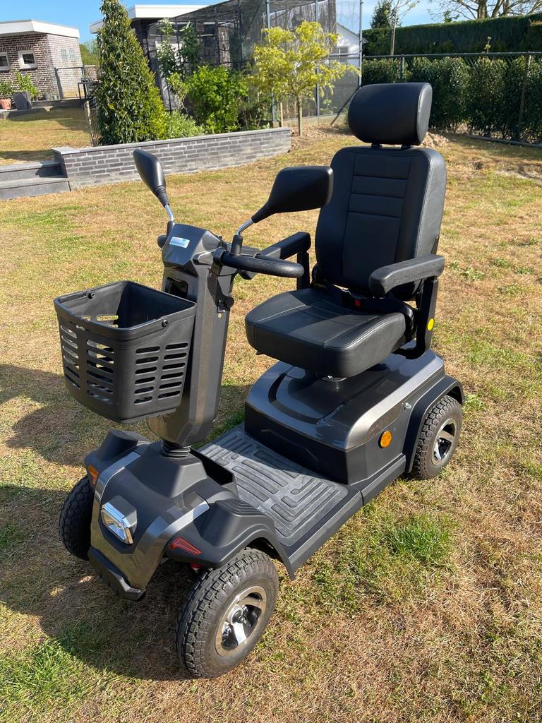 Scootmobiel IVA rider 700, Ophalen, Zo goed als nieuw, 46 km of meer, 16 km/u of meer