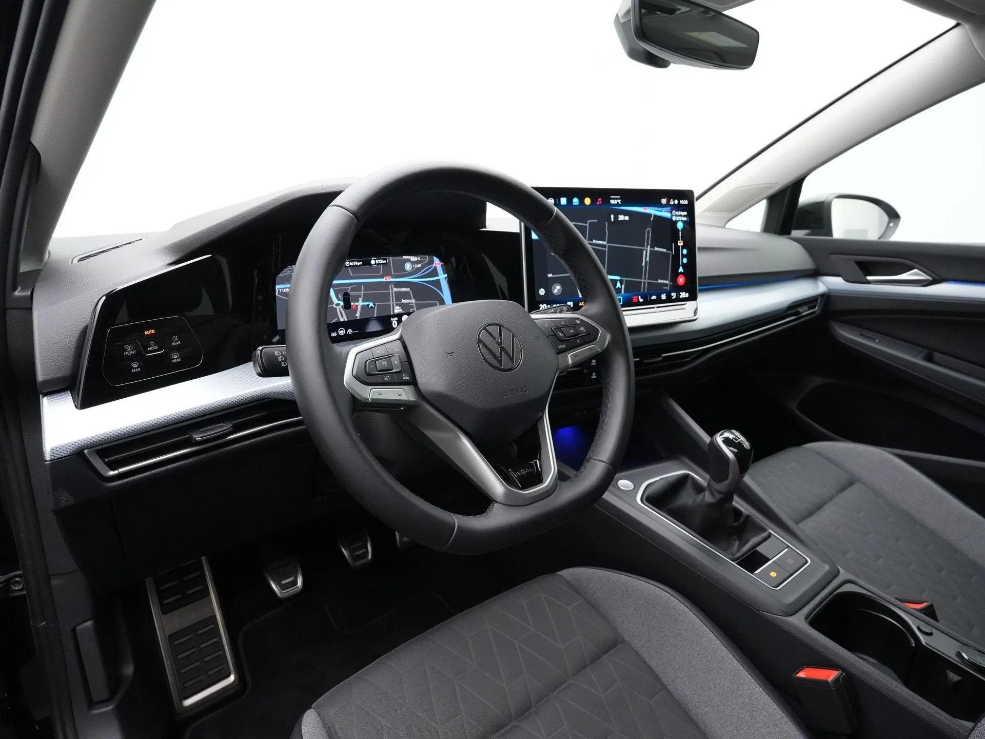 Volkswagen Golf 1.5 TSI 116 pk Life Goal Edition (bj 2025), Automatische klimaatregeling, Zwart, Bedrijf, Golf