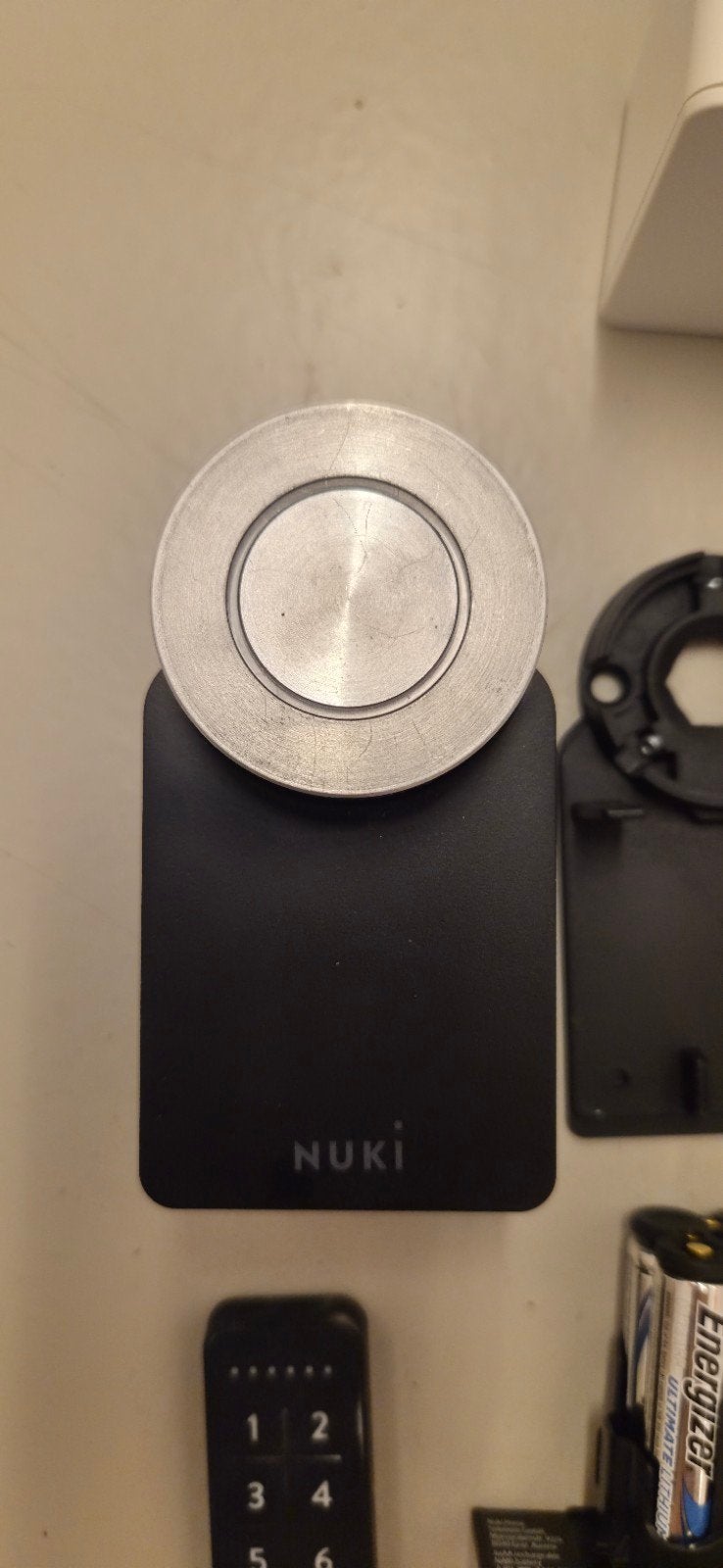2x Nuki Smart Lock 3.0 Pro met Bridge en Keypads, Gebruikt, Draadloos, Ophalen of Verzenden, Compleet systeem