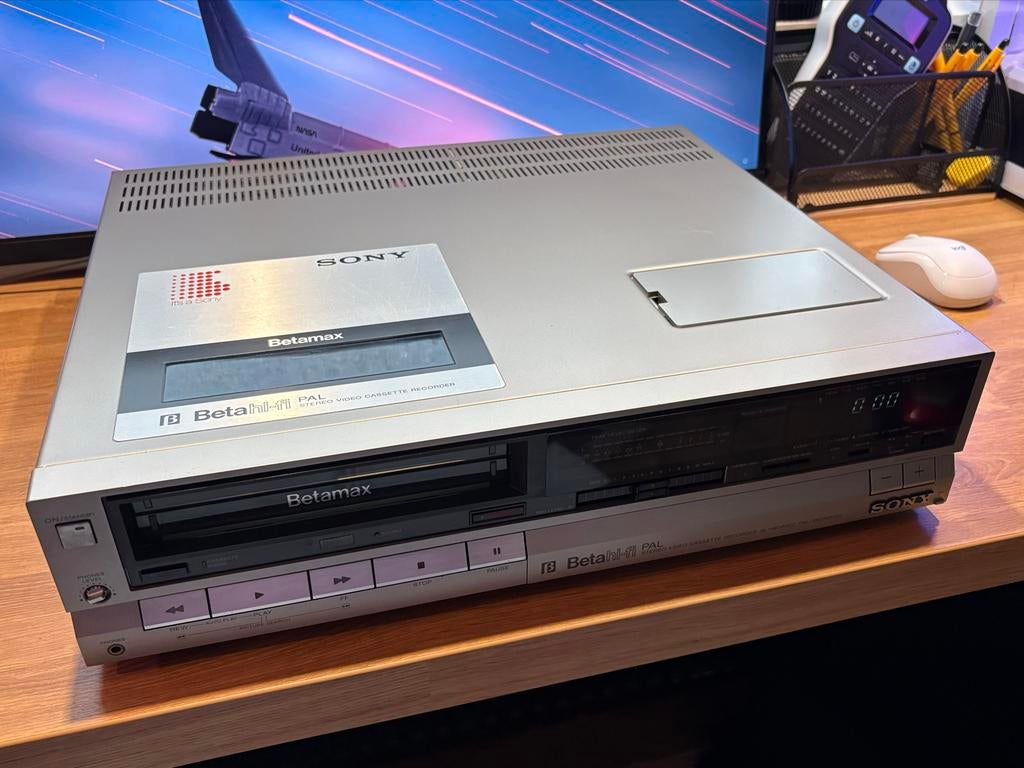 Sony SL-HF100EC Betamax Hi-Fi videorecorder, Audio, Tv en Foto, Videospelers, Ophalen of Verzenden, Gebruikt, Betamax-speler of -recorder