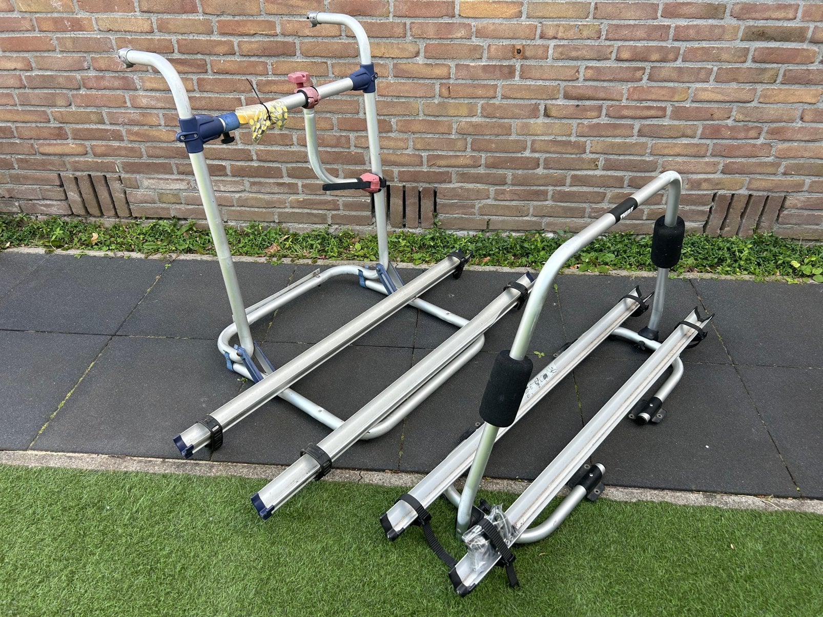 Thule caravan fietsendrager set voor 4 fietsen, Ophalen, Gebruikt