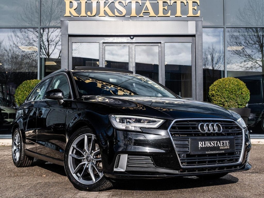 Audi A3 Sportback 1.0 TFSI Pro Line Plus|PANO|LEDER|TREKHAAK, Voorwielaandrijving, Gebruikt, Zwart, Leder