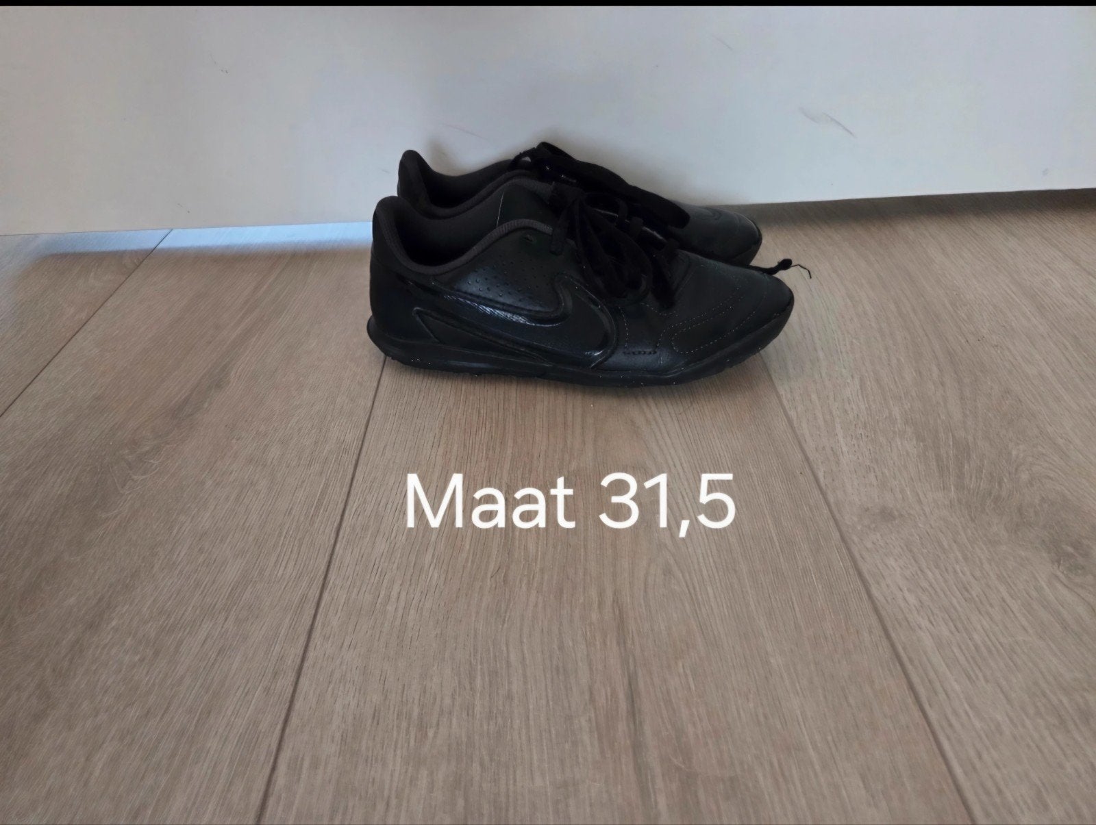 Nike schoenen maat 31,5, Ophalen of Verzenden