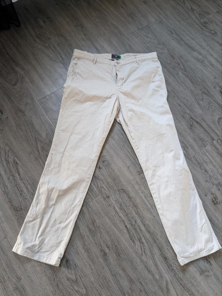 Dockers Chino Broek Heren - Beige - Maat 36-32, Kleding | Heren, Broeken en Pantalons, Beige, Maat 56/58 (XL), Ophalen of Verzenden