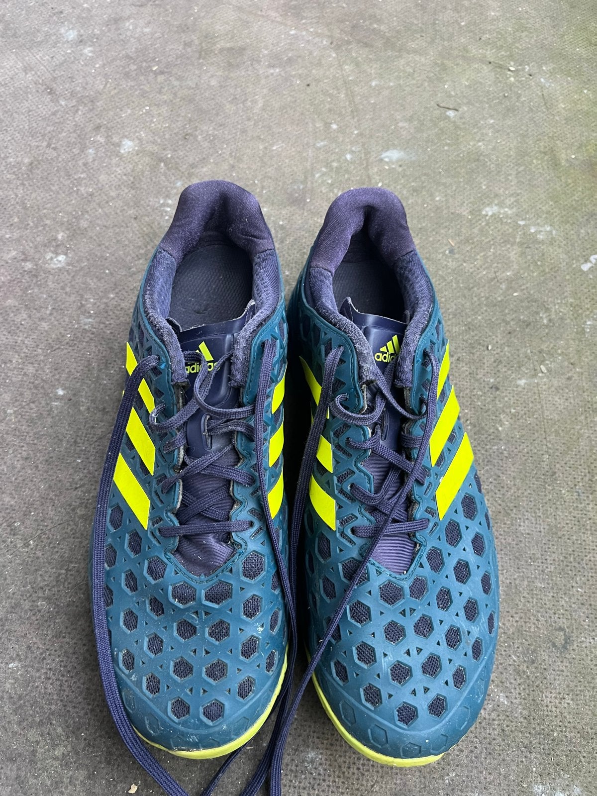 Adidas hockeyschoenen - Maat 38.5, Ophalen of Verzenden, Gebruikt, Schoenen