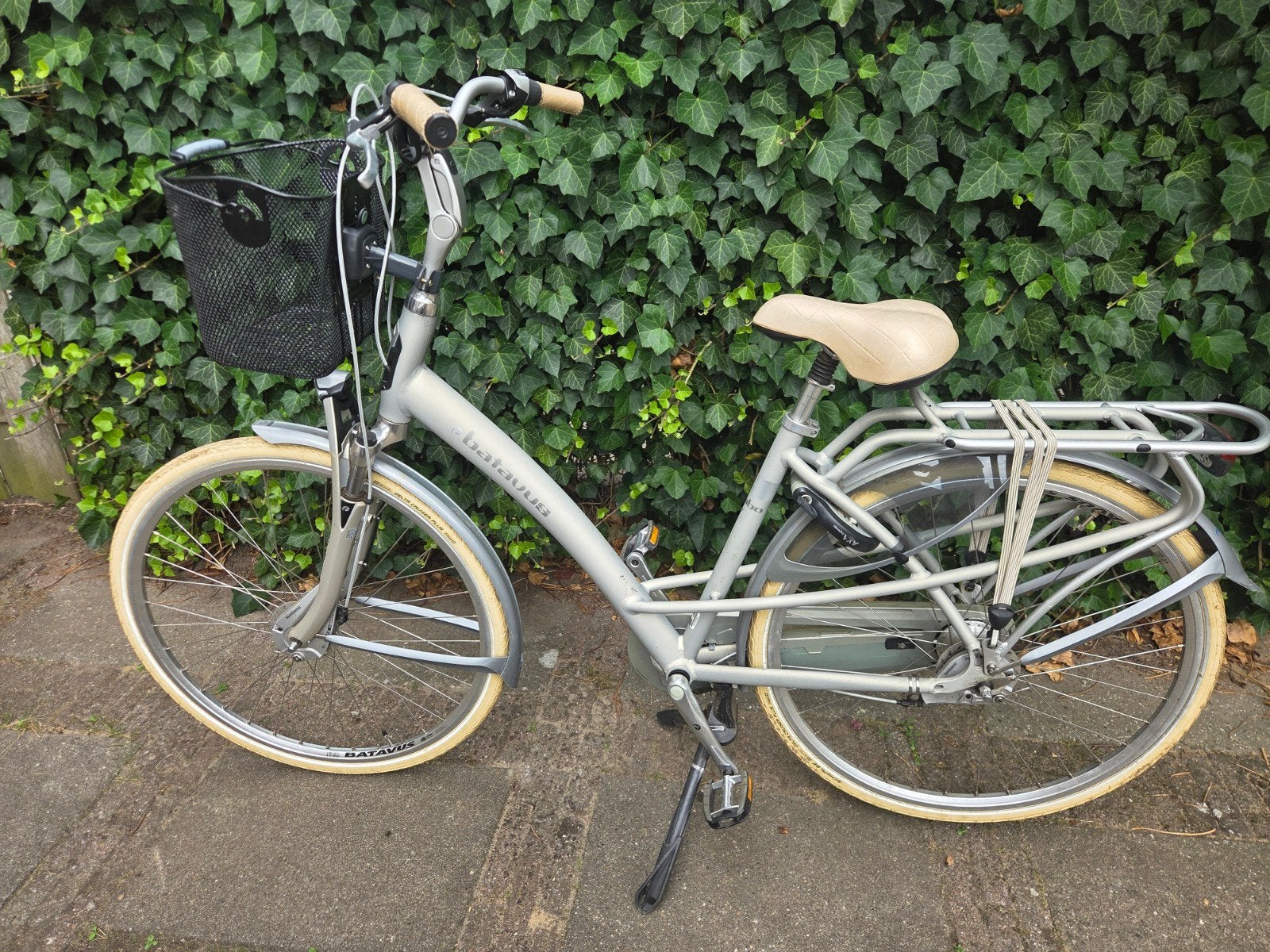 Batavus damesfiets 48 cm framehoogte met mandje, Ophalen, Gebruikt, 47 tot 50 cm, Versnellingen