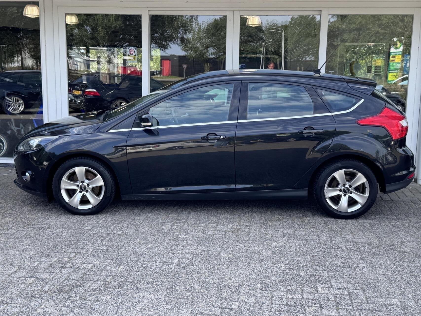 Ford Focus 1.0 EcoBoost Titanium, Handel/Export, Auto's, Euro 5, Gebruikt, Zwart, 635 kg