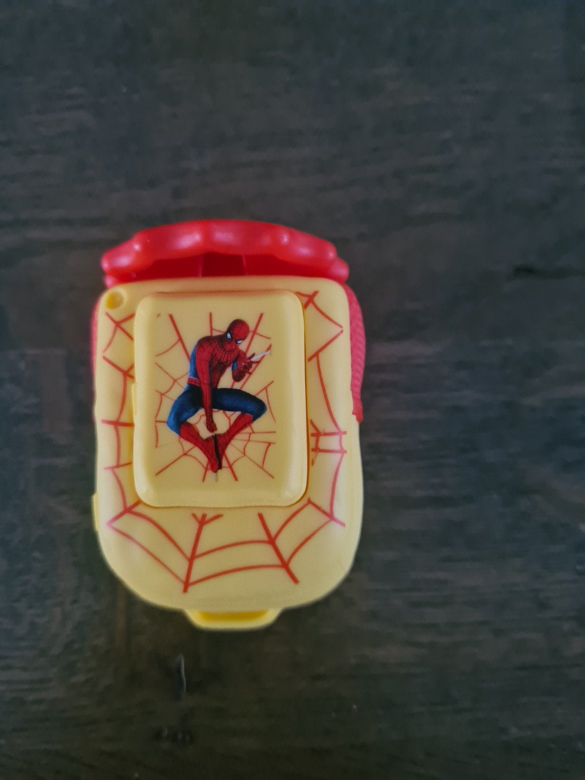 Spiderman speelgoed (McDonald's Happy Meal), Ophalen
