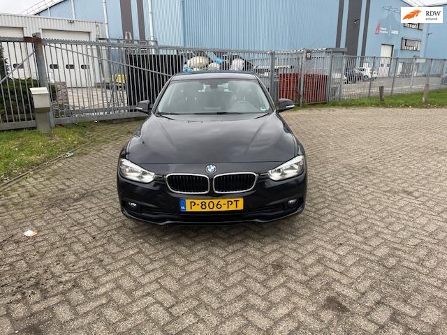 BMW 3-serie Touring 318d, Auto's, 745 kg, 4 cilinders, LED verlichting, 3-Serie