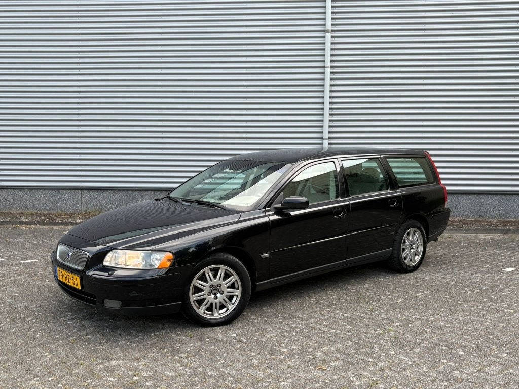 Volvo V70 2.0T Ocean Race AUTOMAAT TREKHAAK Stoelvw, Auto's, Volvo, Automaat, Gebruikt, Zwart, 1600 kg