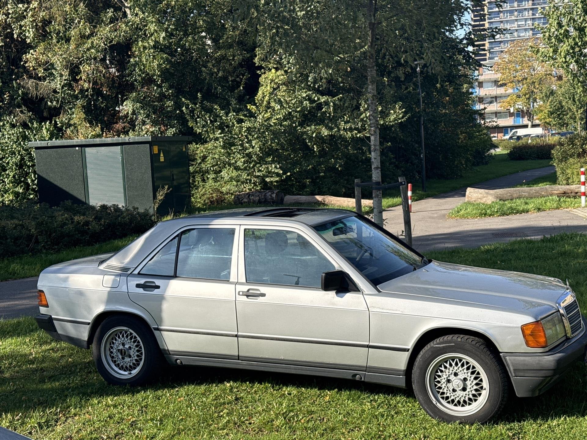 Mercedes 190-Serie 2.0 automaat Met LPG onderbouw, Auto's, Automaat, Dealer onderhouden, Stof, Gebruikt