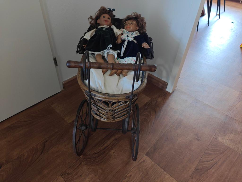 Antieke/vintage poppenwagen riet/metaal, Ophalen, Metaal, Eén
