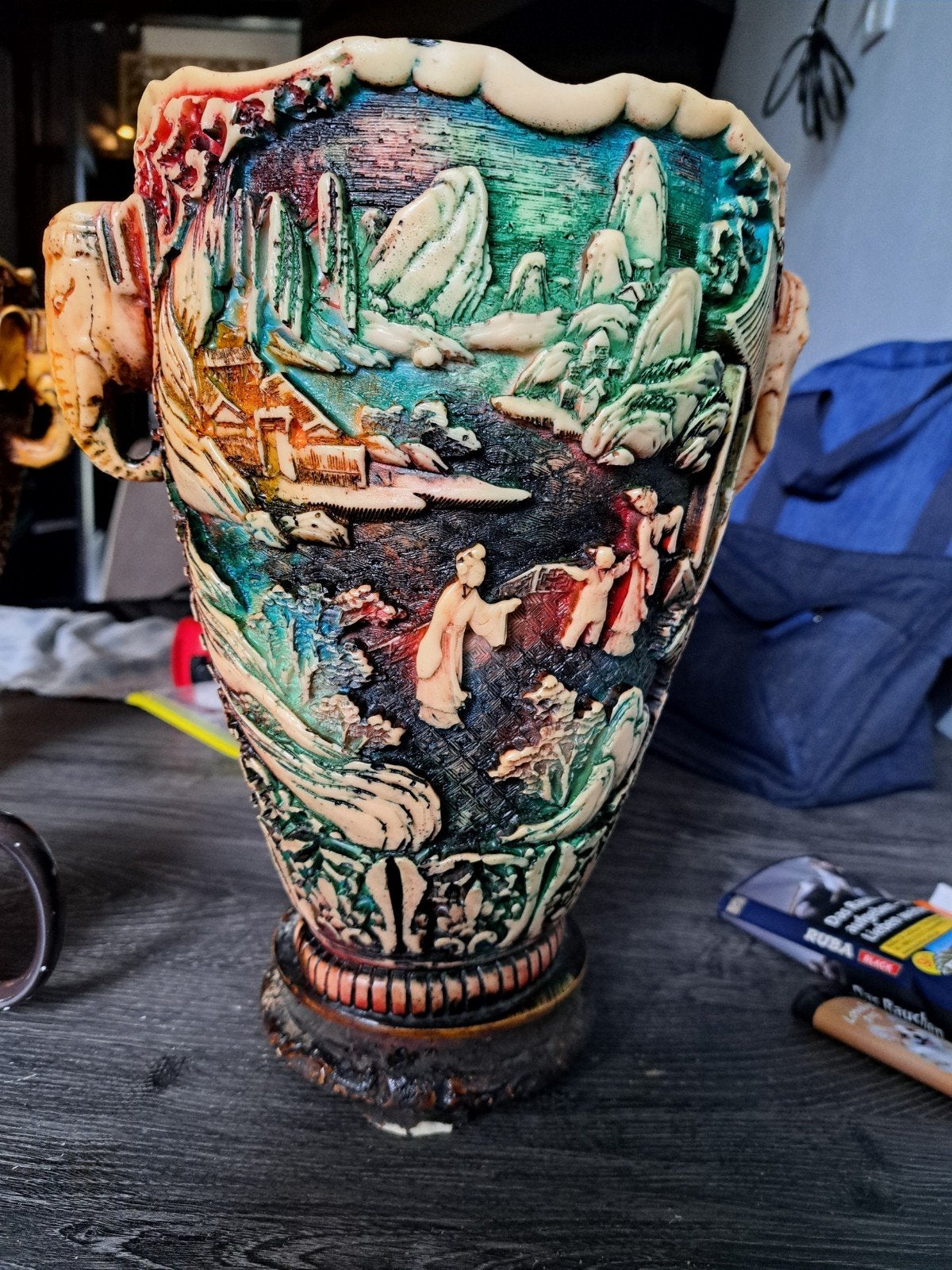 Decoratieve Oosterse Vaas met Olifanten en Reliëf, Ophalen of Verzenden