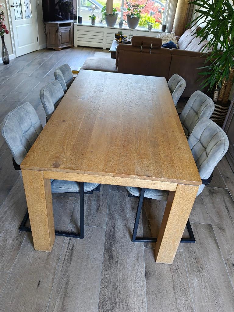 Robuuste eikenhouten eettafel, Huis en Inrichting, Tafels | Eettafels, Ophalen, Gebruikt, Eikenhout, 200 cm of meer