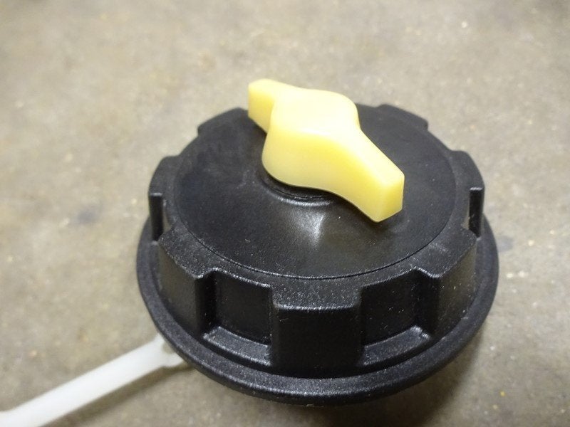 Tankdop voor 4 of 5 pk Mercury/ Mariner 2 tact bbm, Ophalen, Nieuw, Motor en Techniek