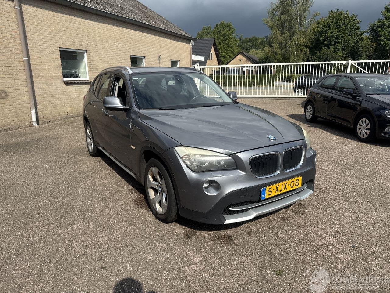 BMW X1 1.8i sDrive Exec AUT (bj 2011, automaat), Auto diversen, Schadeauto's, Automaat, Petuelring 130 ,80809, München, Deutschland