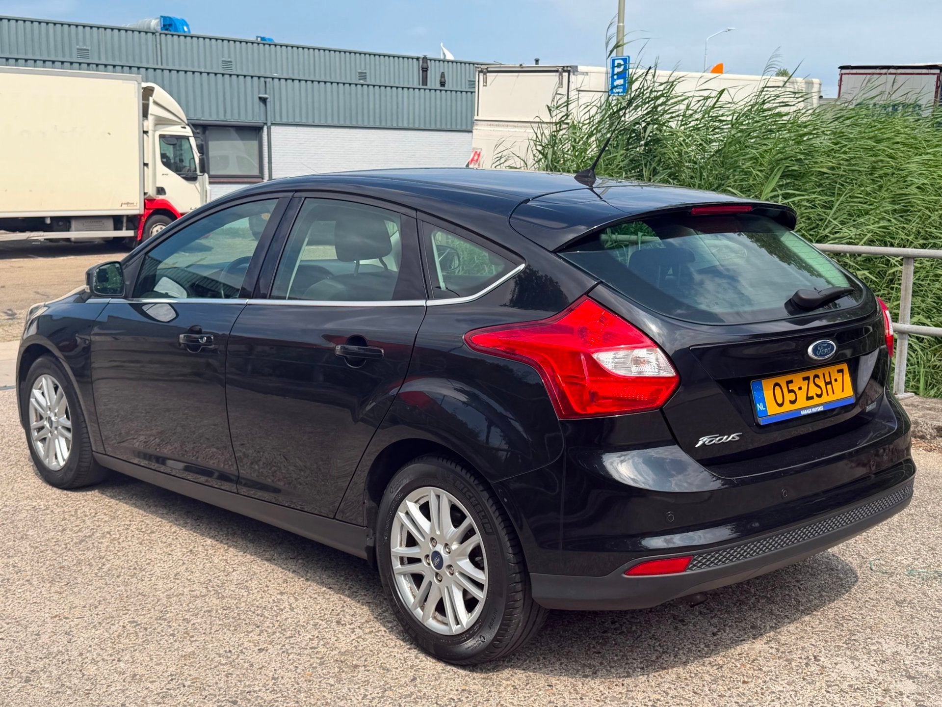 Ford Focus 1.0 EcoBoost Titanium Navi! LM velgen! PDC! NAP!, Auto's, Ford, Euro 5, 101 pk, Gebruikt, 635 kg