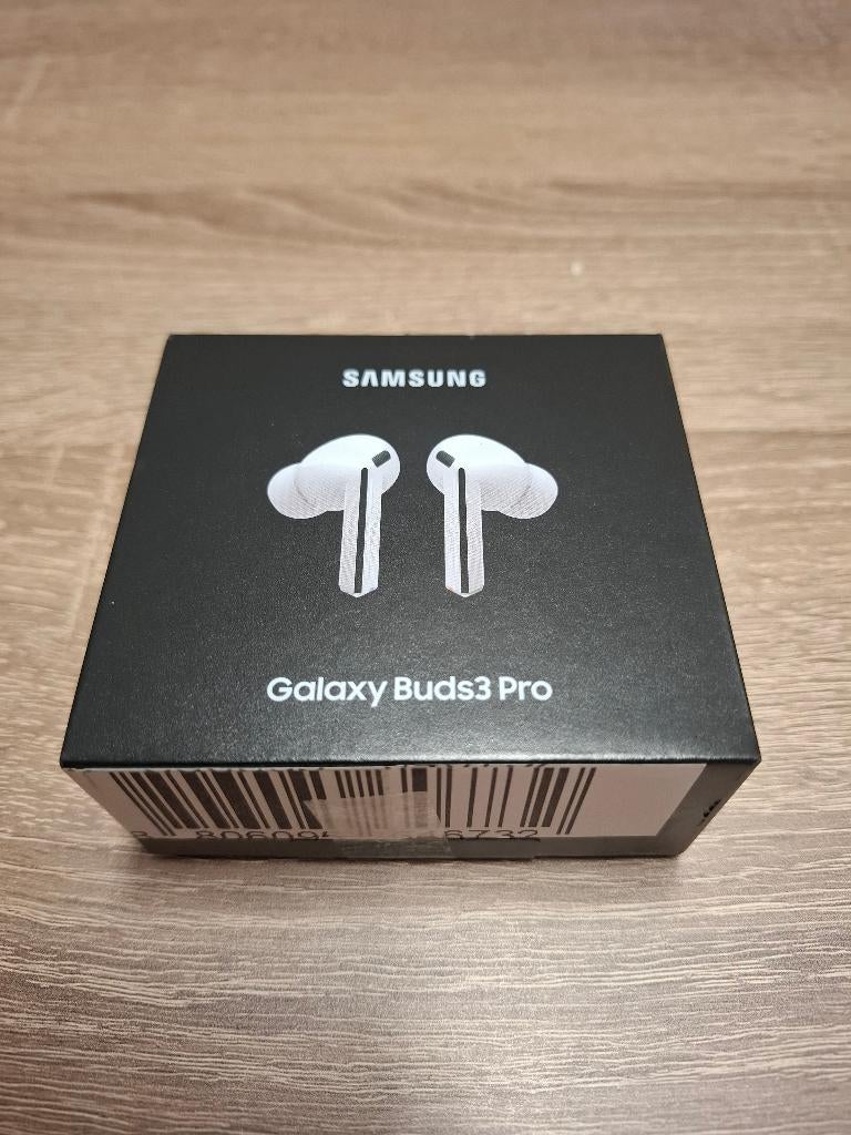 Samsung Galaxy Buds3 Pro Wit, In gehoorgang (in-ear), Ophalen of Verzenden, Zo goed als nieuw, Wit