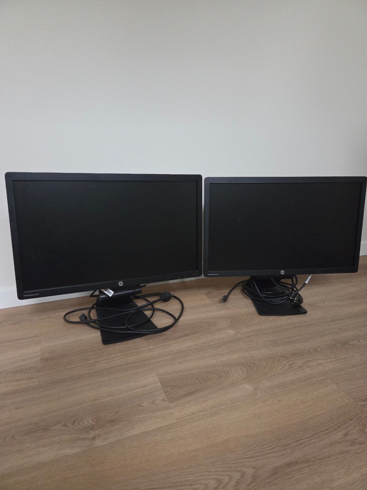Twee HP schermen - EliteDisplay E231- 2 stuks, Ophalen, IPS, Full HD, Zo goed als nieuw