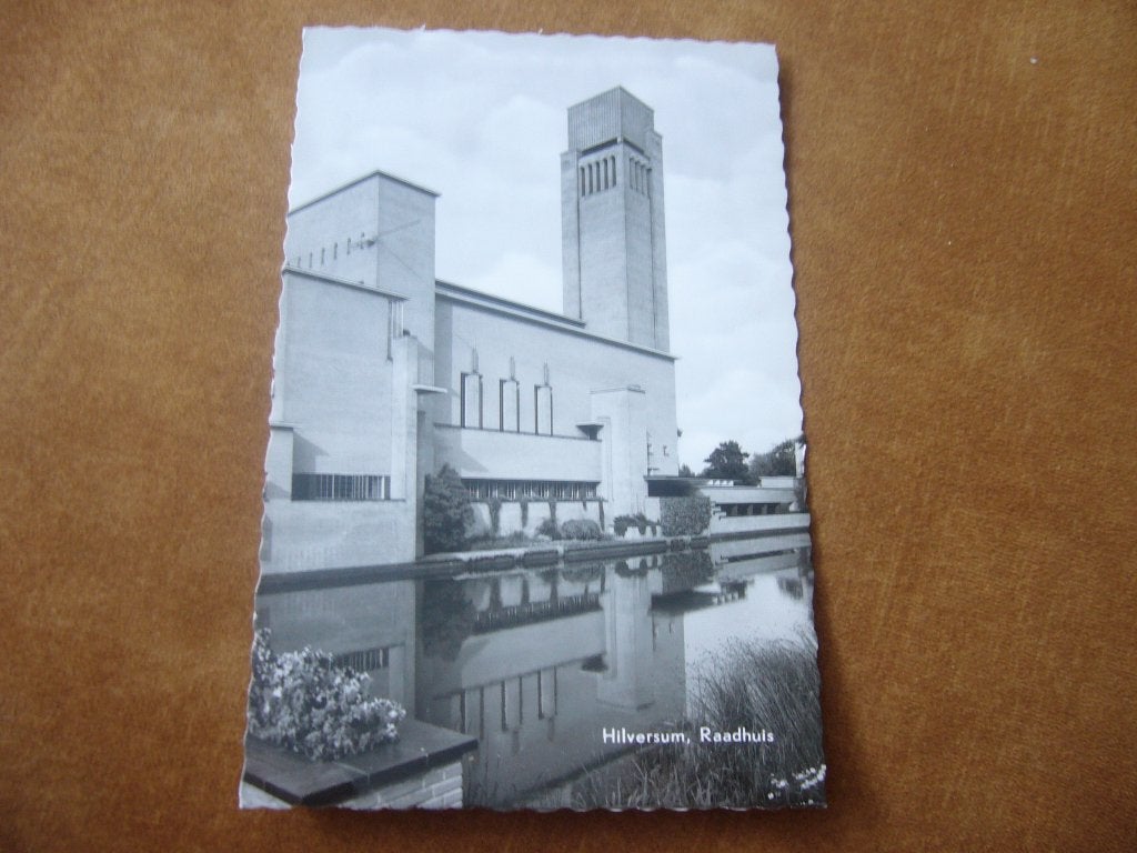 HILVERSUM  =  RAADHUIS, Ophalen of Verzenden, 1940 tot 1960, Ongelopen, Noord-Holland